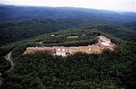 Heavenly Mountain (via <a href="http://www.healingdao.com/heavenly_mountain.html">healingtao</a>)